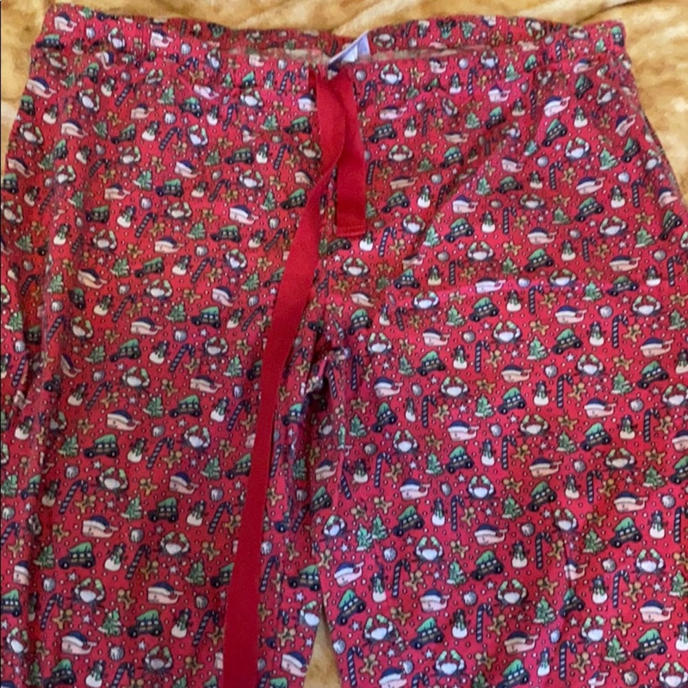 Christmas pjs vineyard vines
